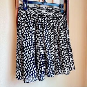 EUC S Club Monaco Skirt Elastic Waist Black Oval Dot Print Knee Length 26x19.5